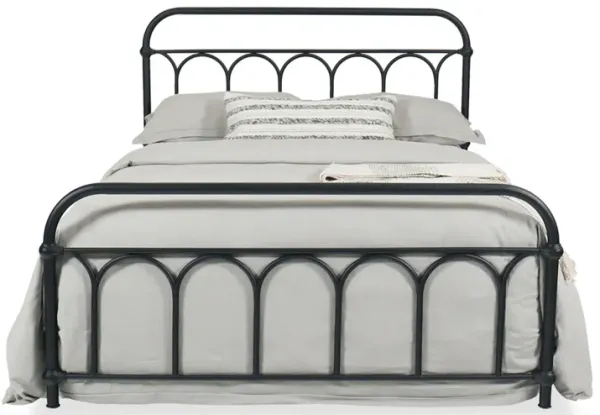 Nashburg Queen Metal Bed