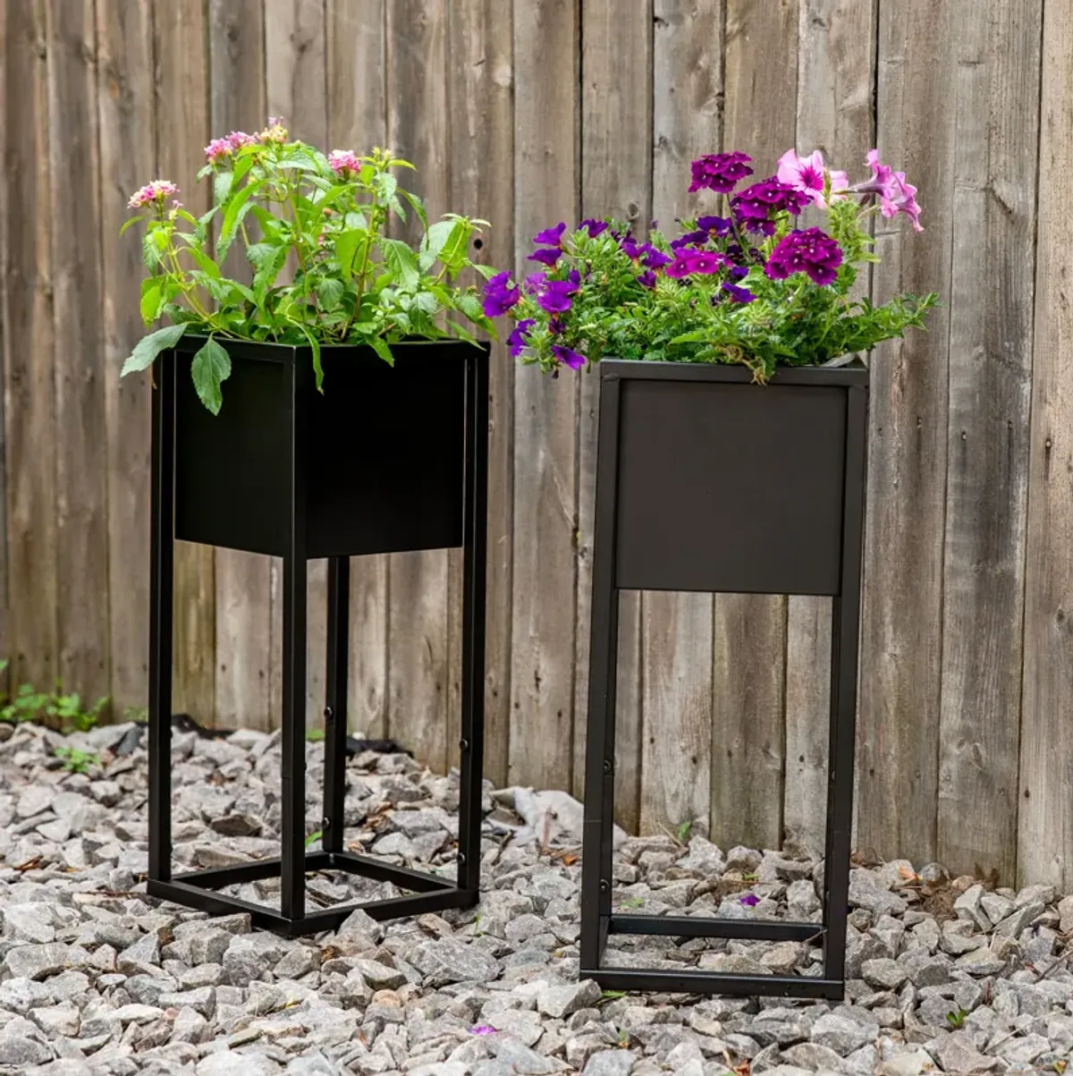 Modern Simplicity 20 in H Outdoor Elevated Planter -2-Pack