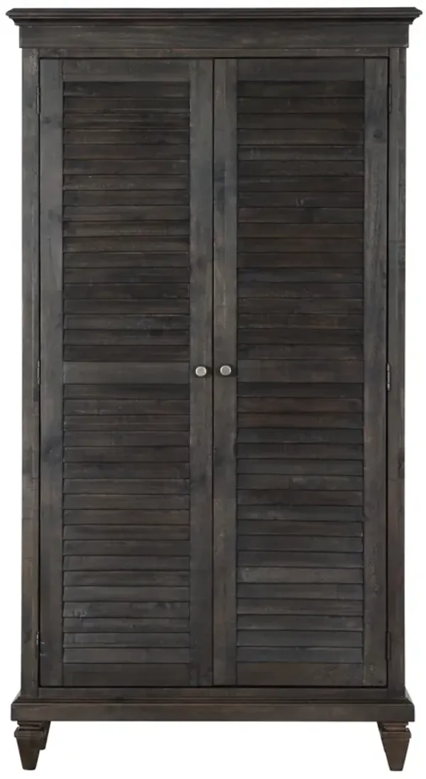 Calistoga Wardrobe