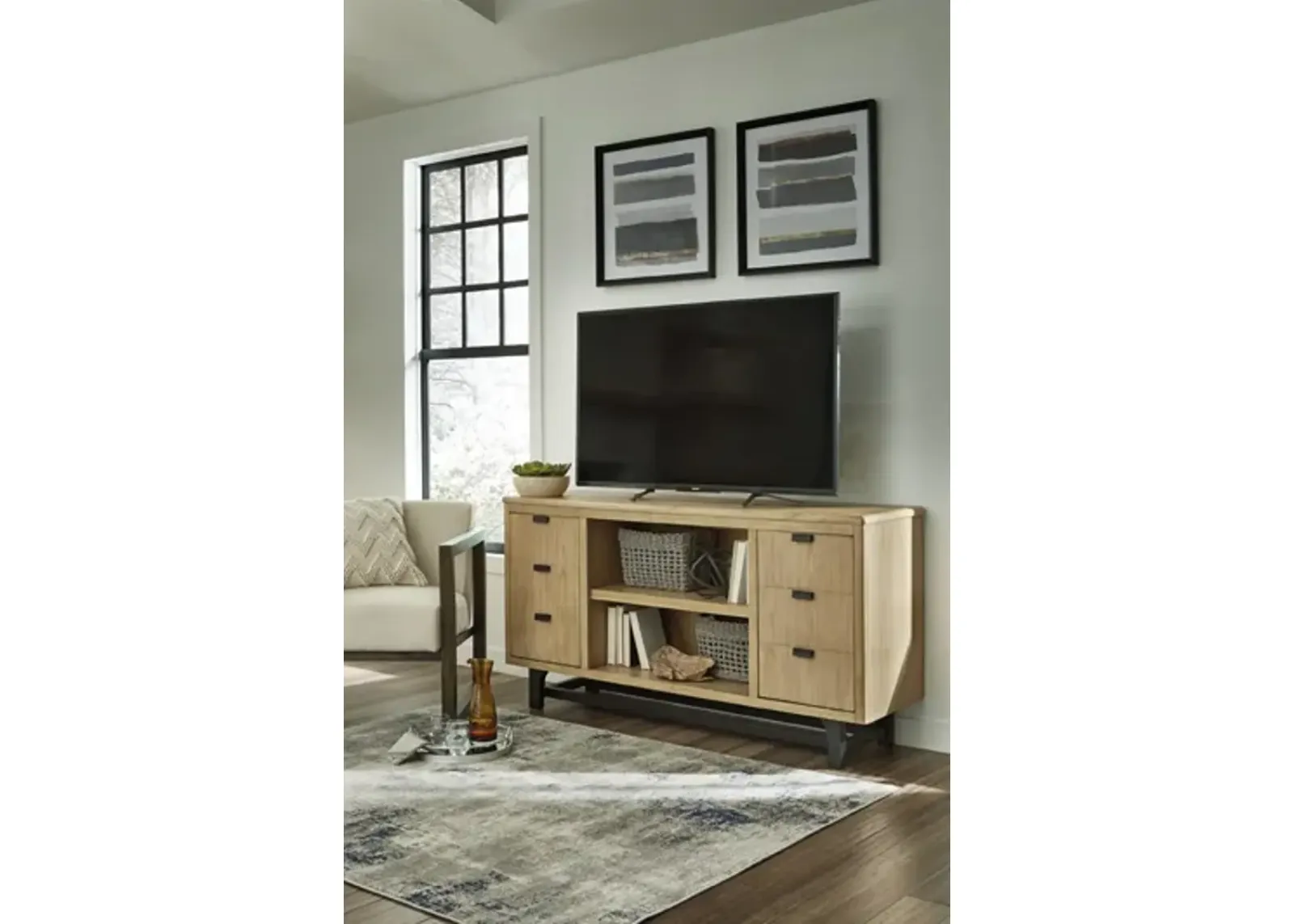 Freslowe Large TV Stand