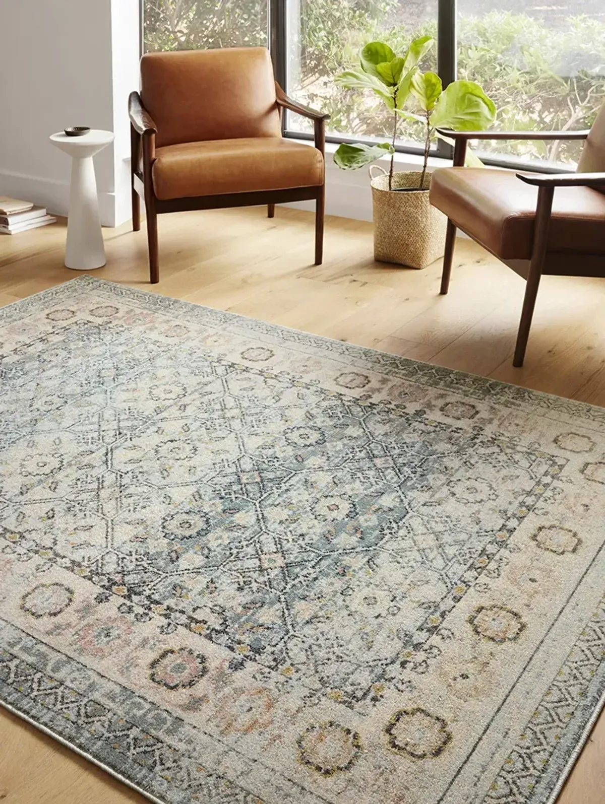 Jocelyn JOC04 Sky/Multi 4' x 6' Rug