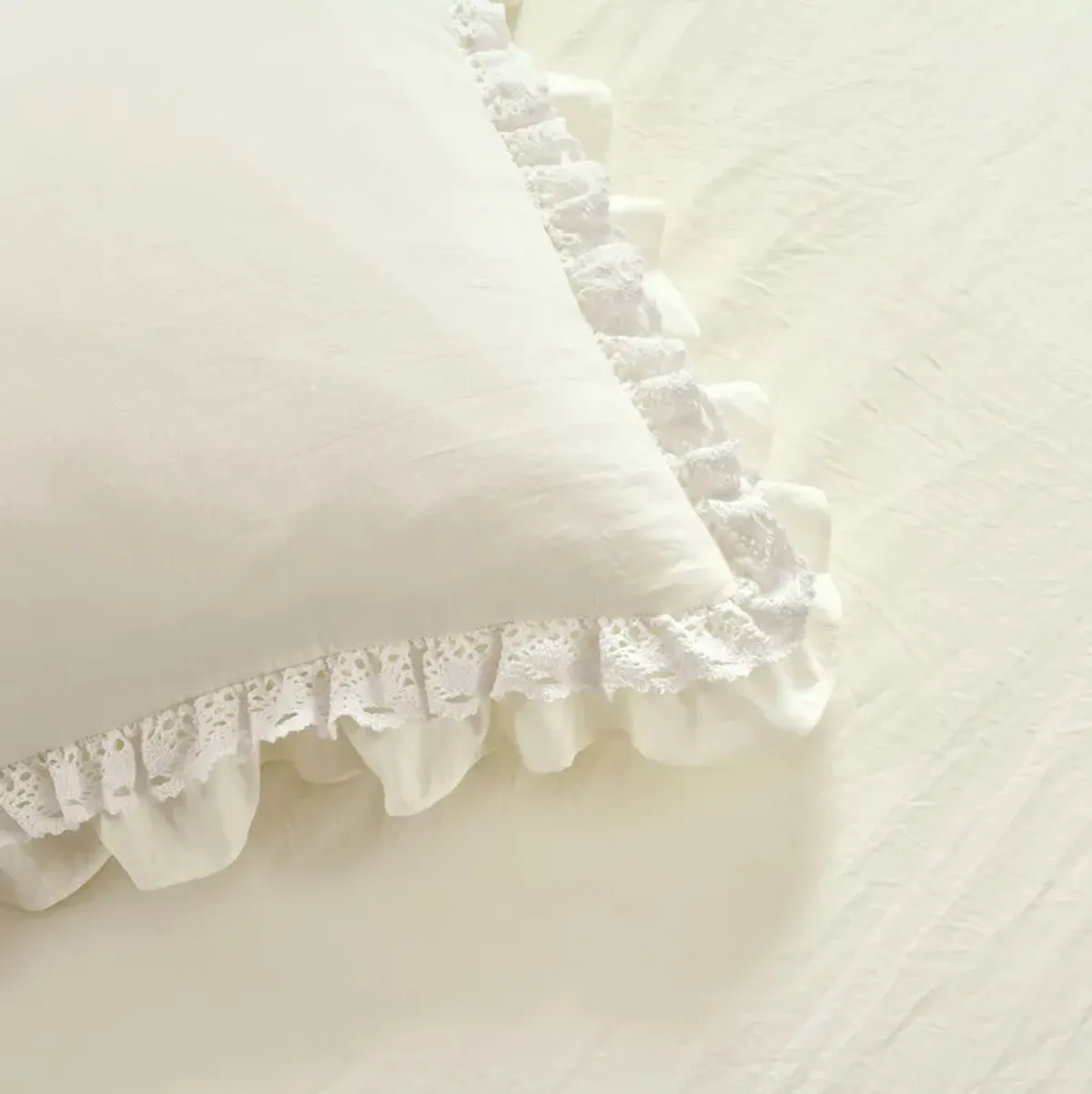 Ella Ruffle Lace Bedspread 3Pc Set