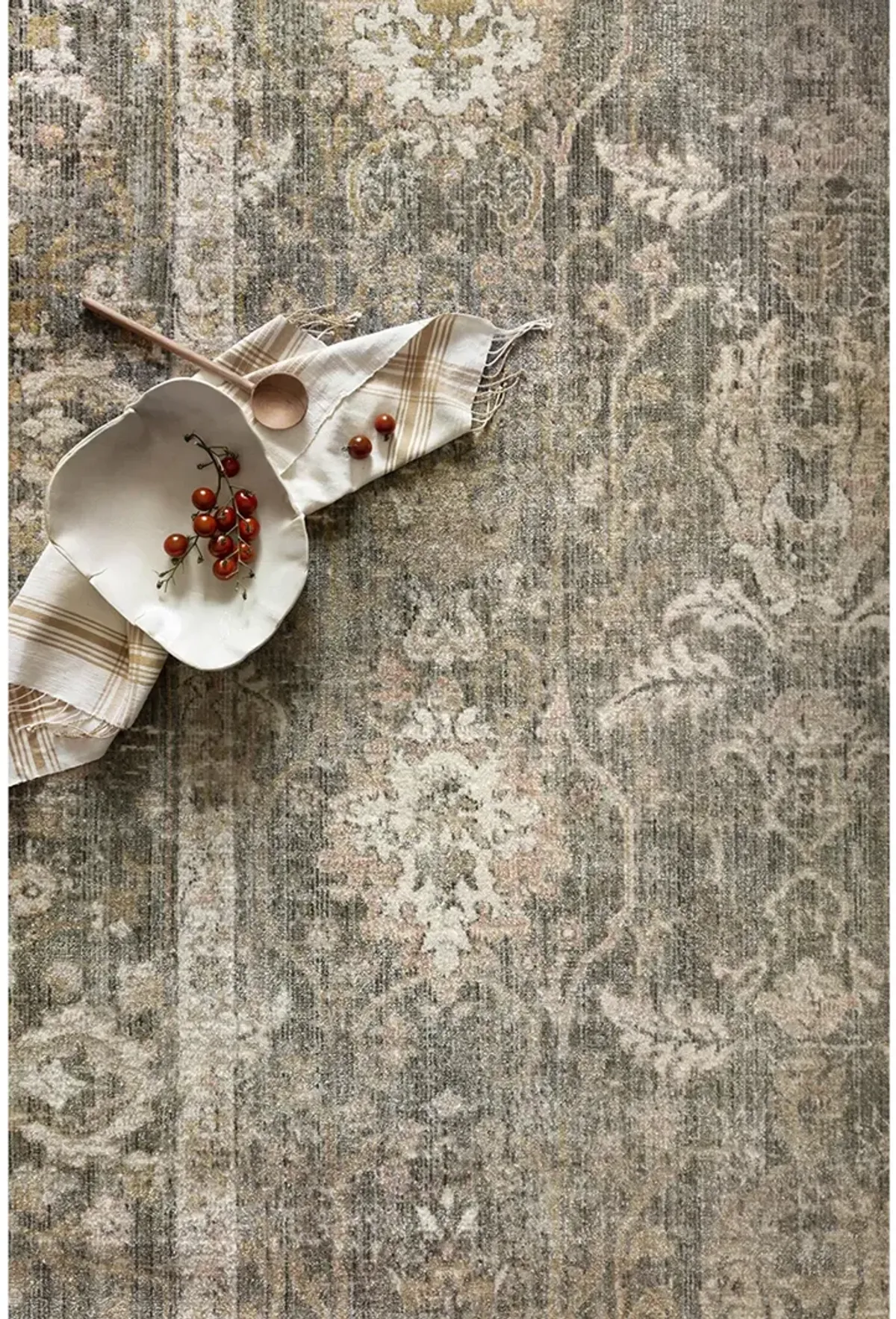 Rosemarie ROE01 5'" x 5'" Rug