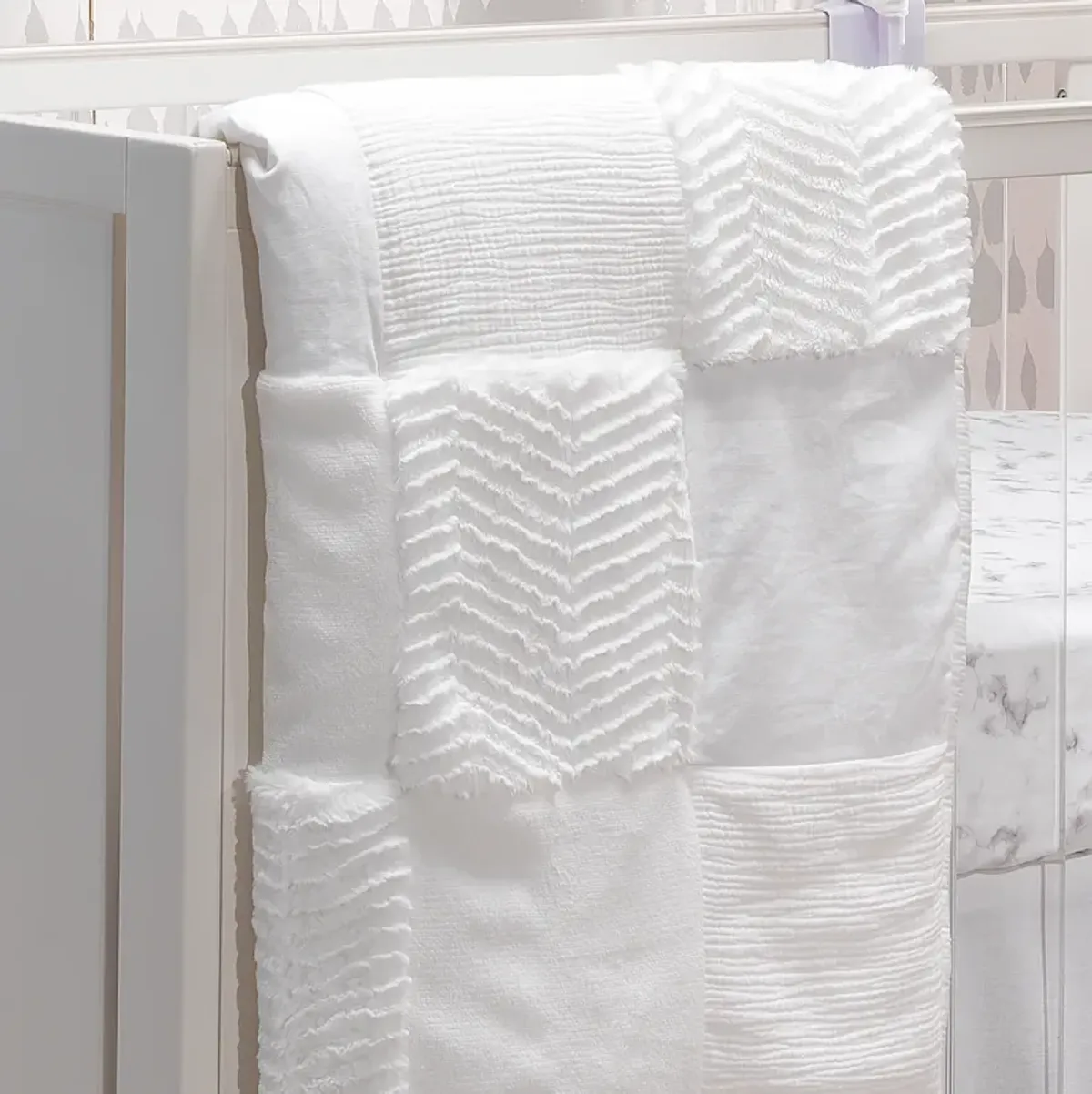 Lambs & Ivy Signature White Luxury Textured Patchwork Crib/Toddler Quilt