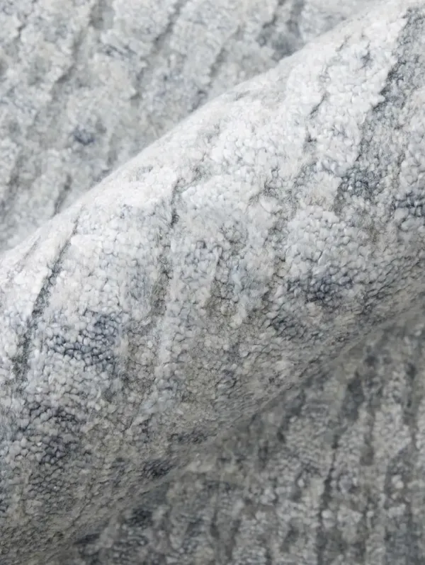 Eastfield 69A8F 2' x 3' Blue/Silver Rug