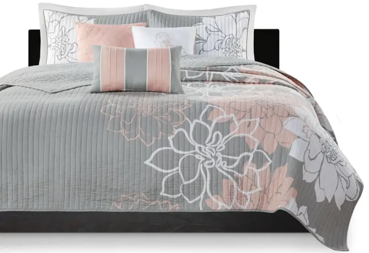 Gracie Mills Glenda 6-Piece Reversible Cotton Printed Quilt Set with Throw Pillows