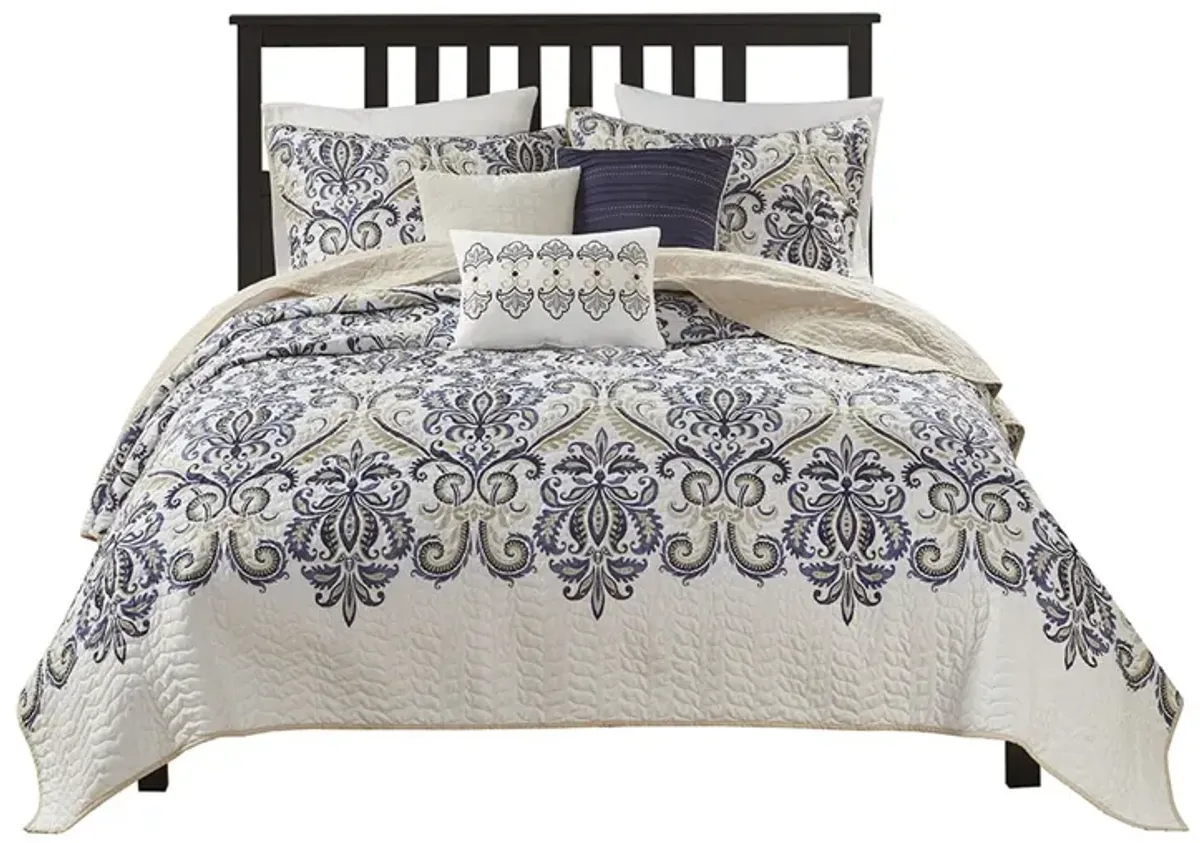 Gracie Mills Vito 6-Piece Modern Reversible Quilt Set with Coordinating Throw Pillows