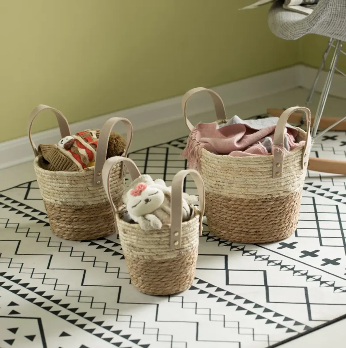 Decorative Brown Corn Rope-Straw Round Storage Basket Set of 3 with Rope Handles