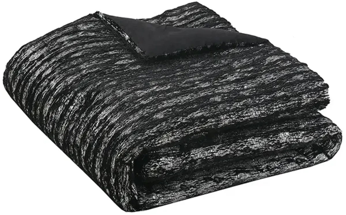 Gracie Mills Maelona Metallic Print Faux Fur Comforter Set