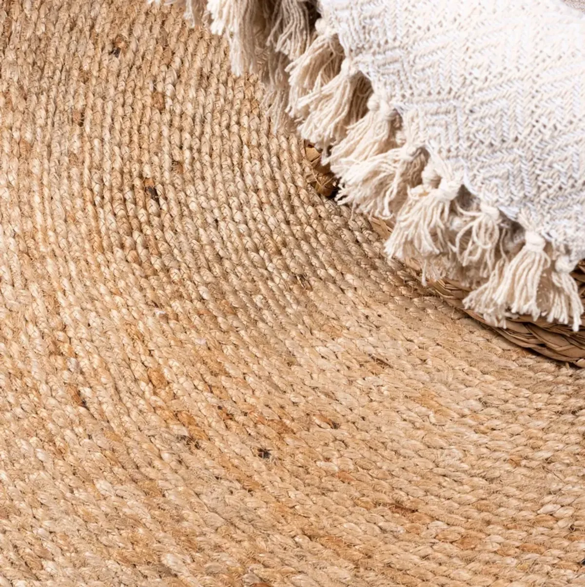 Soleil Round Natural Jute Braided Circle Natural Area Rug