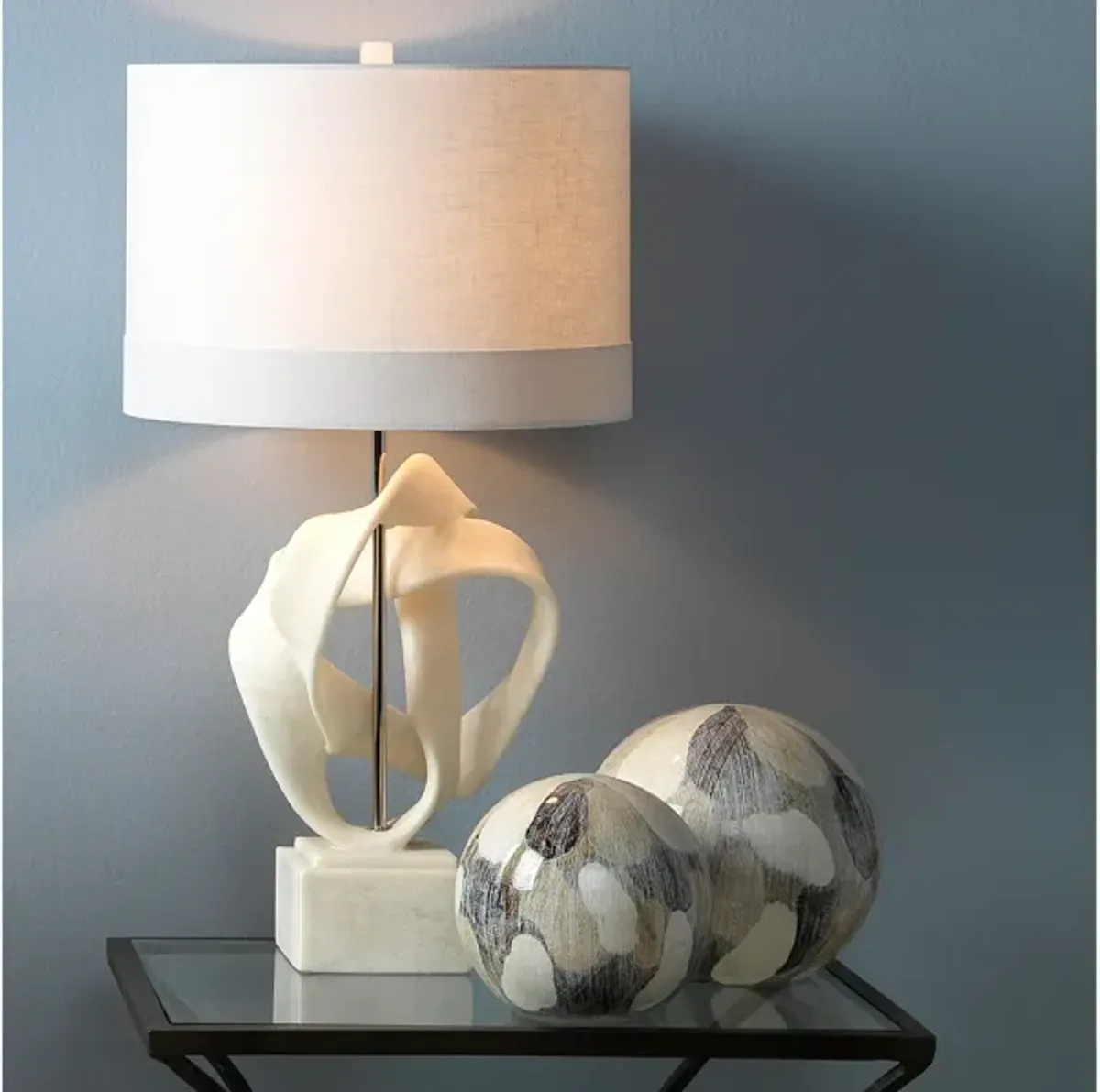 Intertwined Table Lamp