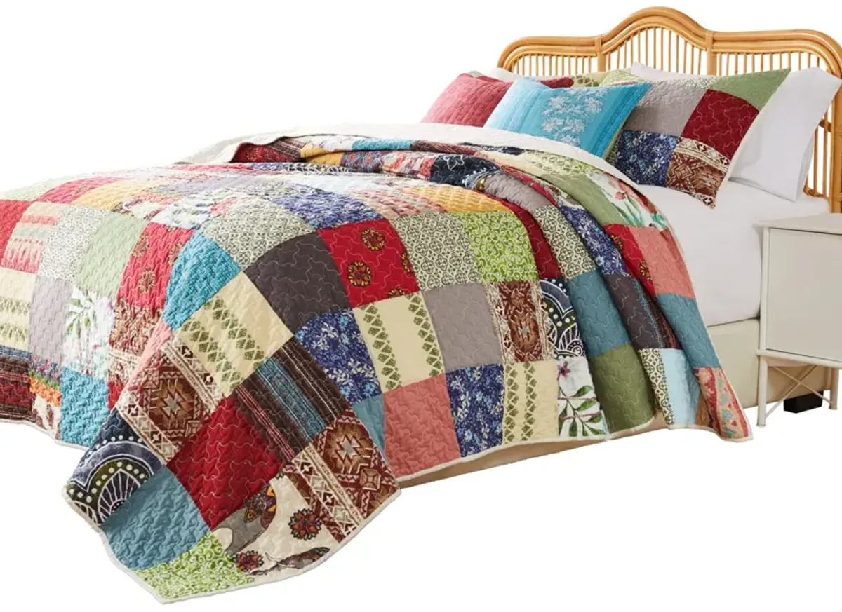 Lily 3pc King Quilt and Pillow Sham Set, Assorted Patchwork, Multicolor