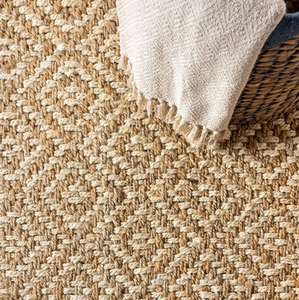 Hira Hand Woven Diamond Chunky Jute Area Rug