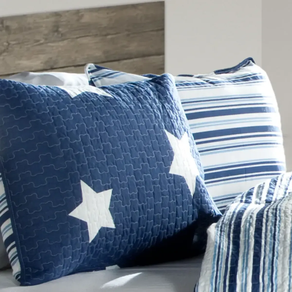 Star Quilt 2Pc Set