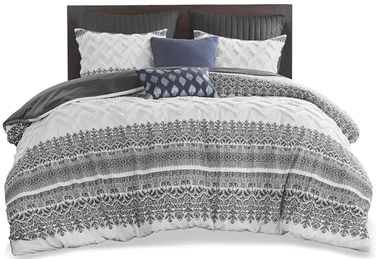 Gracie Mills Robbins 3-Piece Cotton Comforter Set with Chenille Tufting