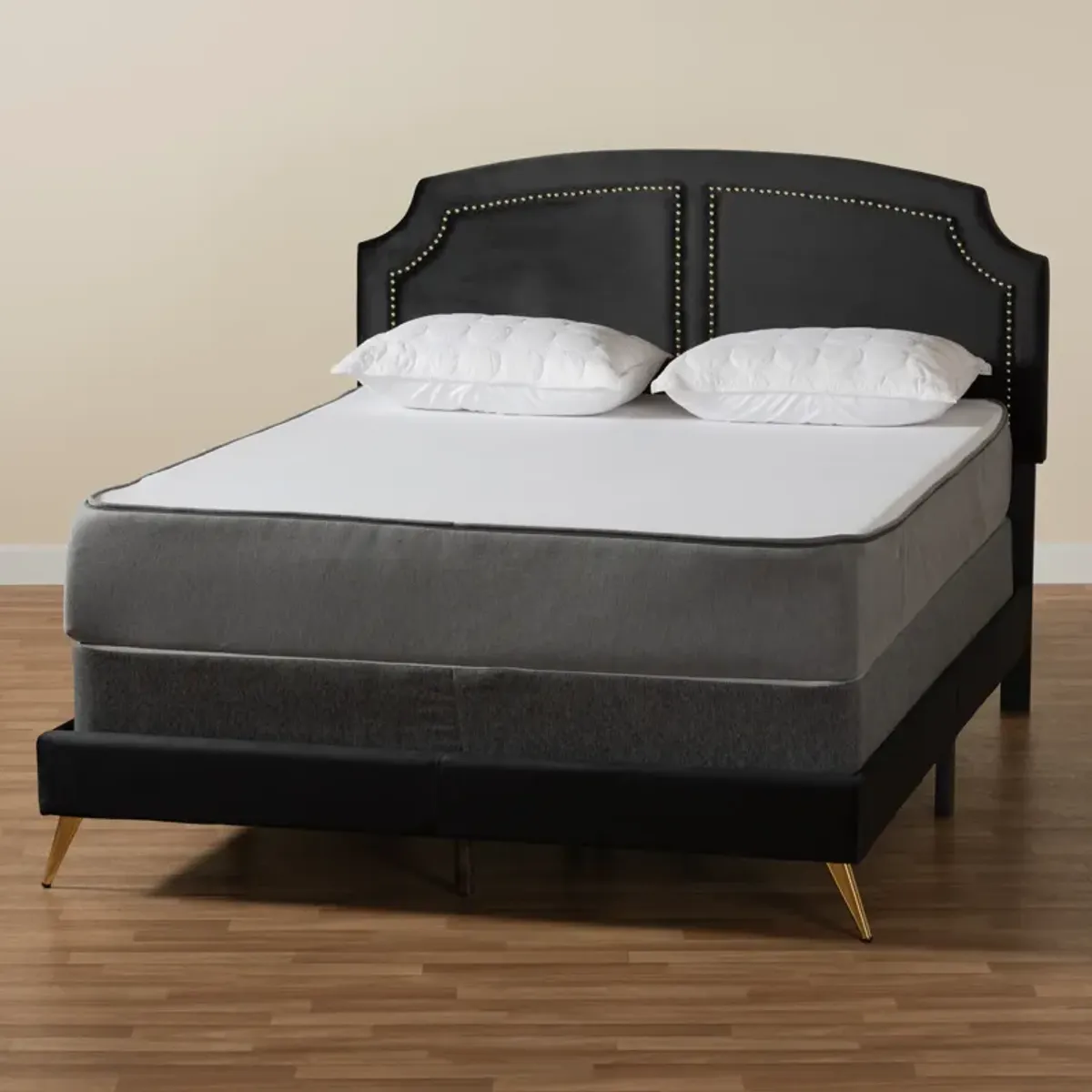 Baxton Studio Oxley Traditional Black Velvet and Gold Metal Queen Size Panel Bed