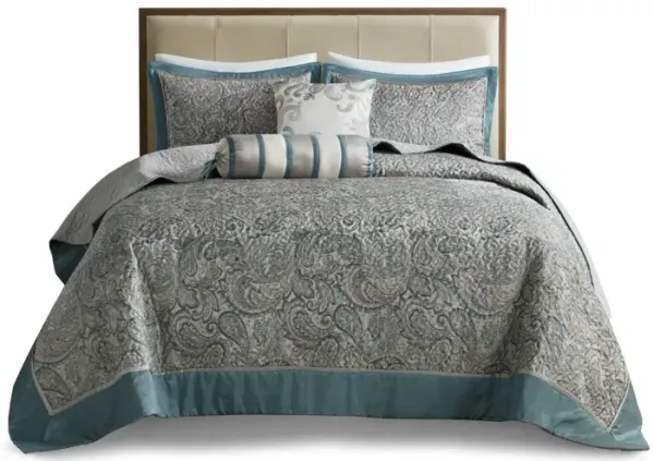 Gracie Mills Thornton 5-Piece Reversible Jacquard Bedspread Set with Throw Pillows