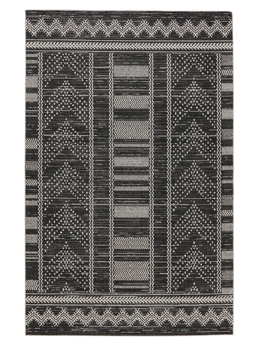 Nadine Mateo Black 2' x 6' Runner Rug