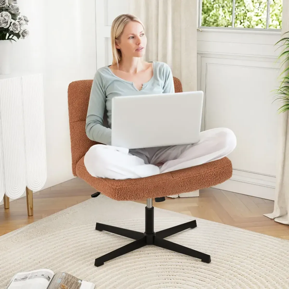 Adjustable Height Armless Office Chair with Cross-Legged Design and Imitation Lamb Fleece