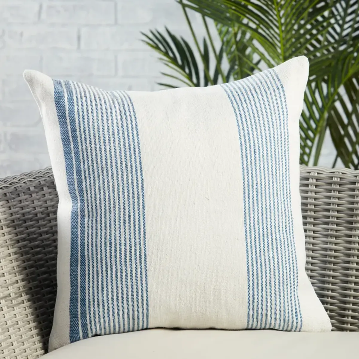 Stellar 20x20 Acapulco Pillow Polyester