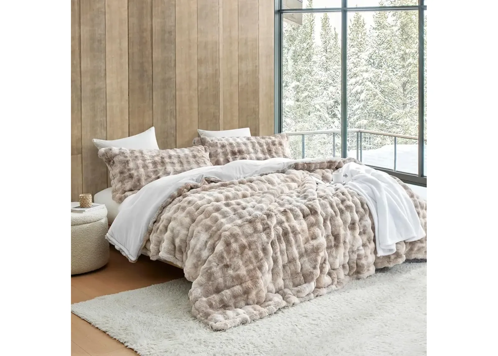 Redhaired Husky - Coma Inducer� Oversized Comforter Set