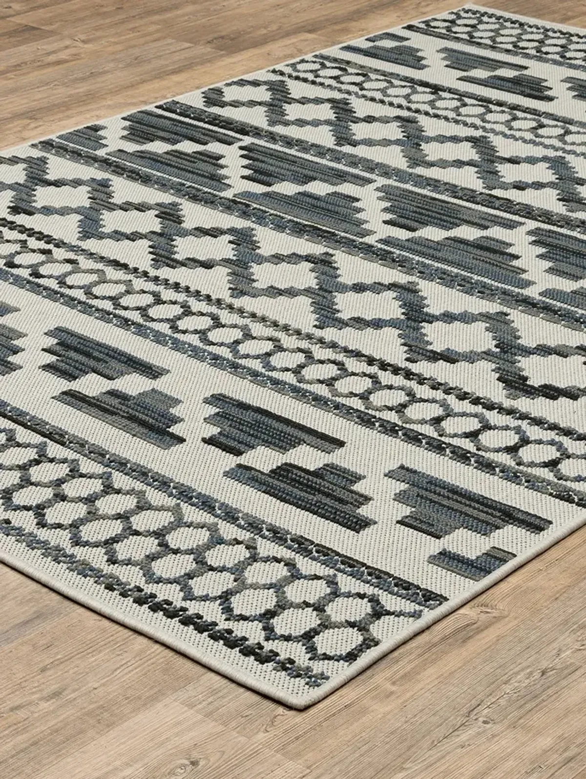 Torrey 3'3" x 5' Beige Rug