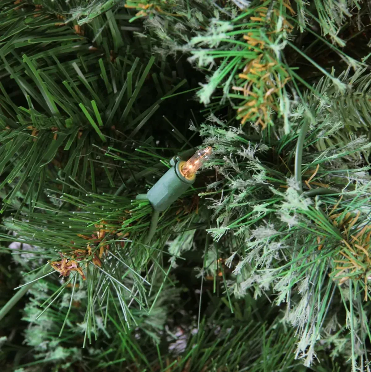 4.5' Pre-Lit Full Ashcroft Cashmere Pine Artificial Christmas Tree - Clear Dura-Lit Lights