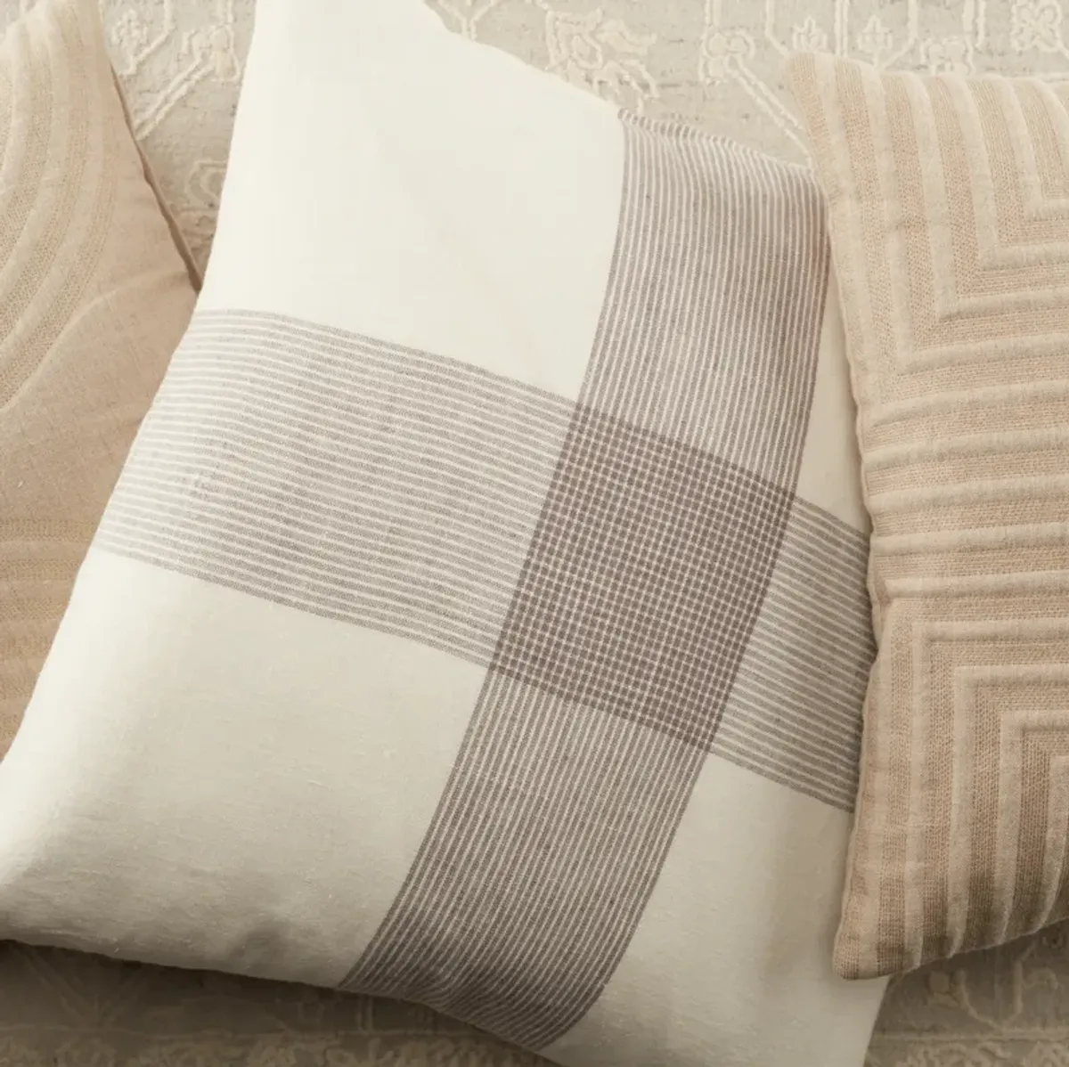 GALLEY PILLOW POLYESTER