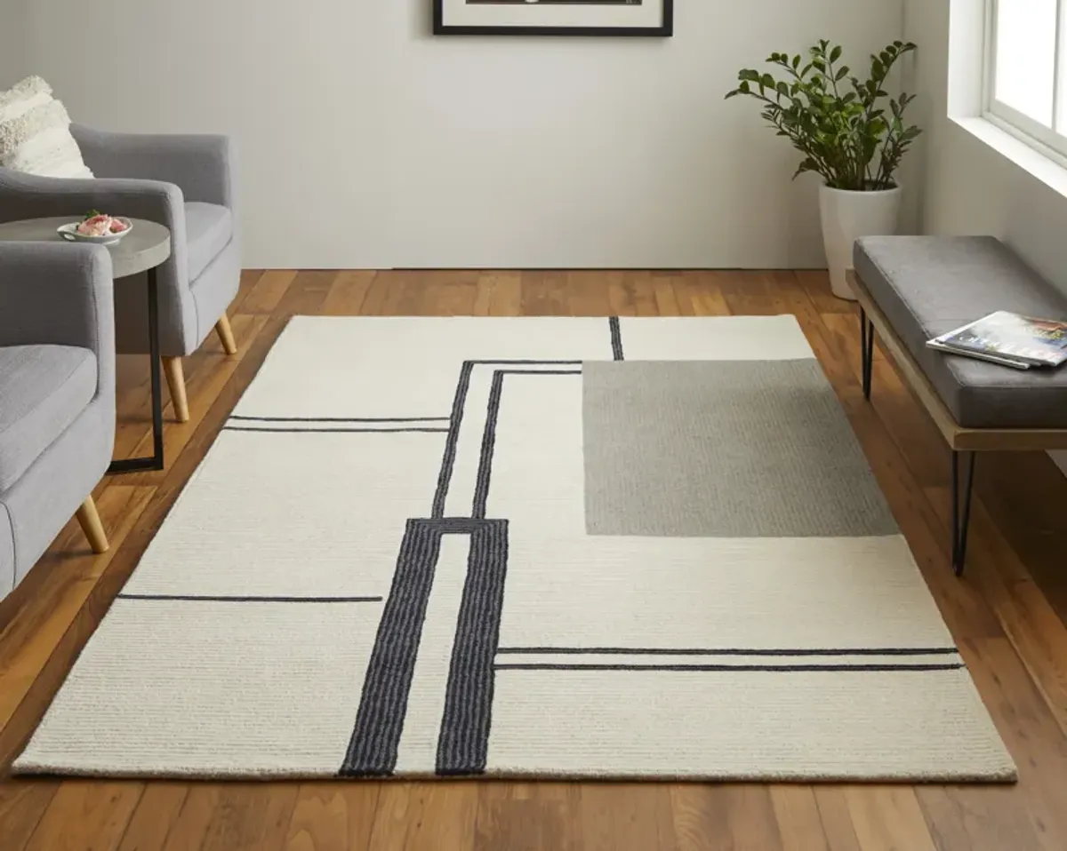 Maguire 8899F Ivory/Gray/Black 2' x 3' Rug