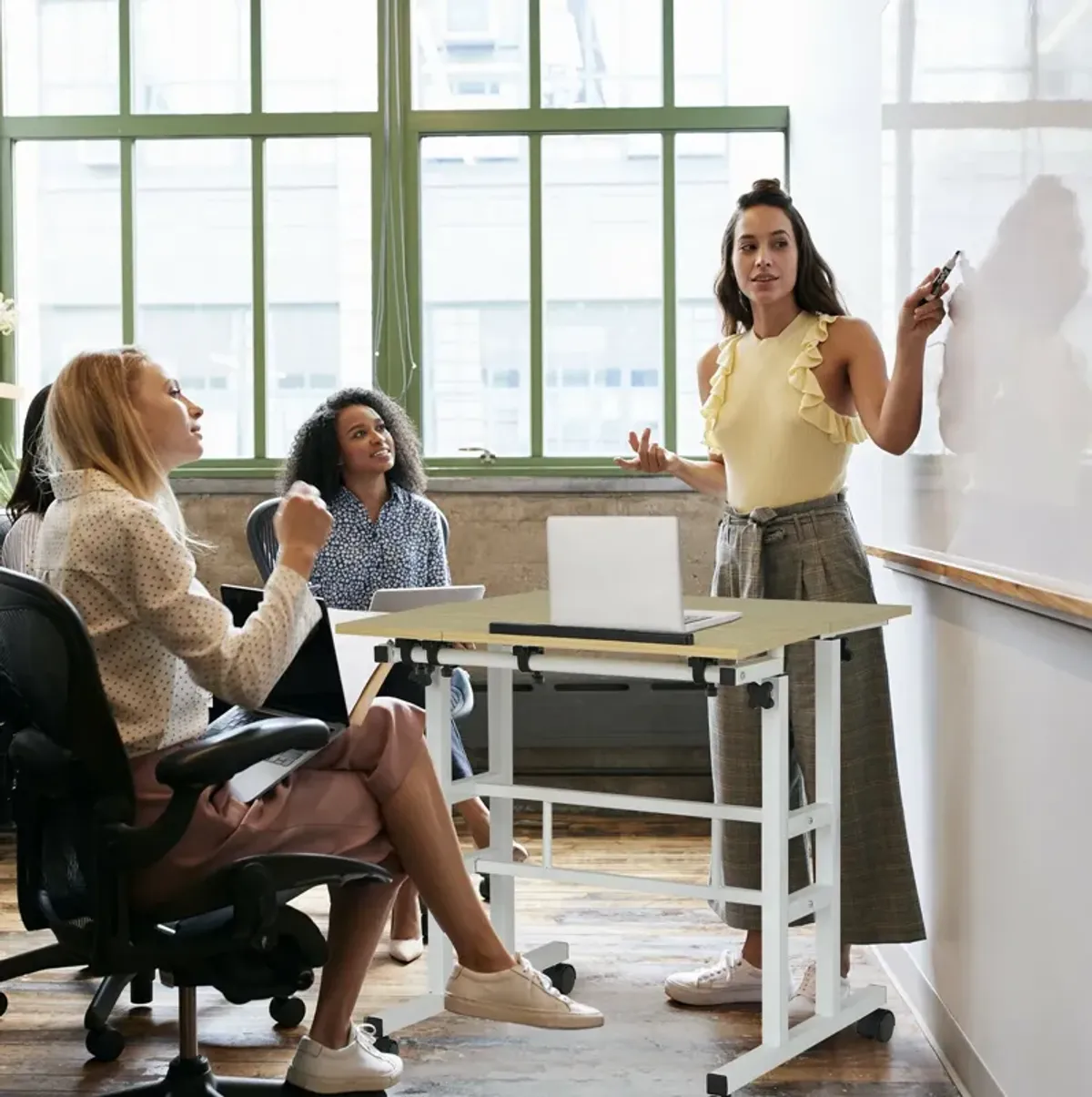 Mobile Standing up Desk Adjustable Computer Desk Tilting Workstation