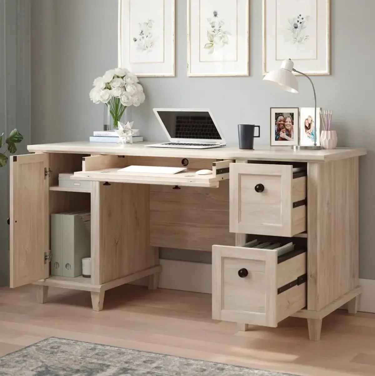 Sauder HAMMOND COMPUTER DESK CHALK OAK