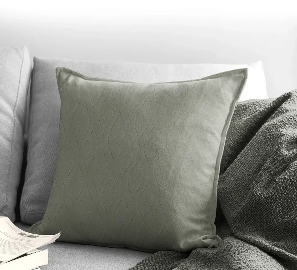 6ix Tailors Fine Linens Rania Meadow Decorative Throw Pillows