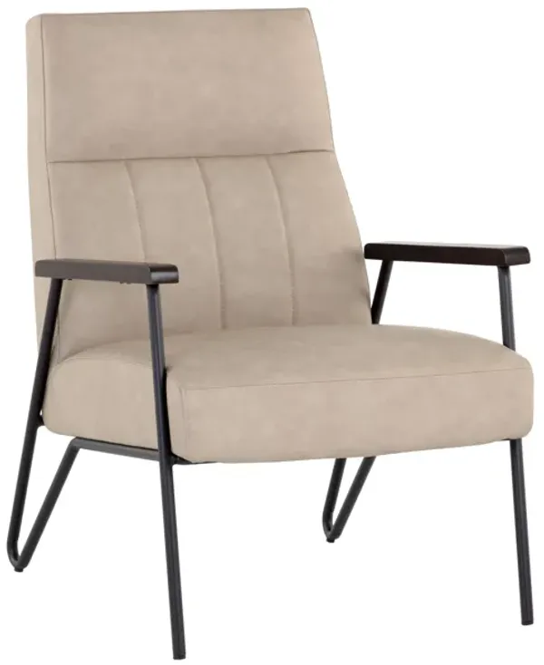 Coelho Lounge Chair