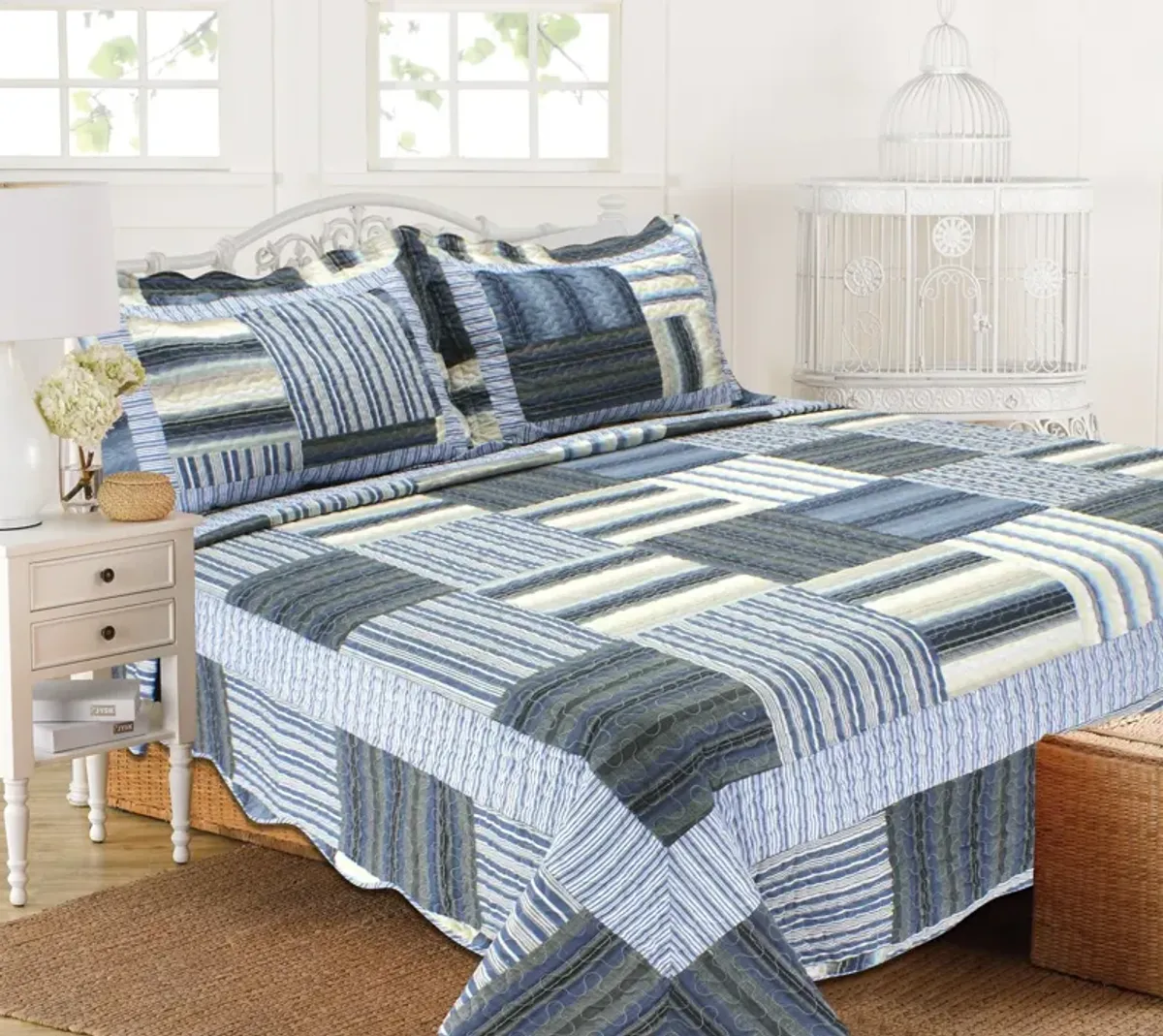 3-Piece Blue Cotton Blend Reversible Quilt Set, King