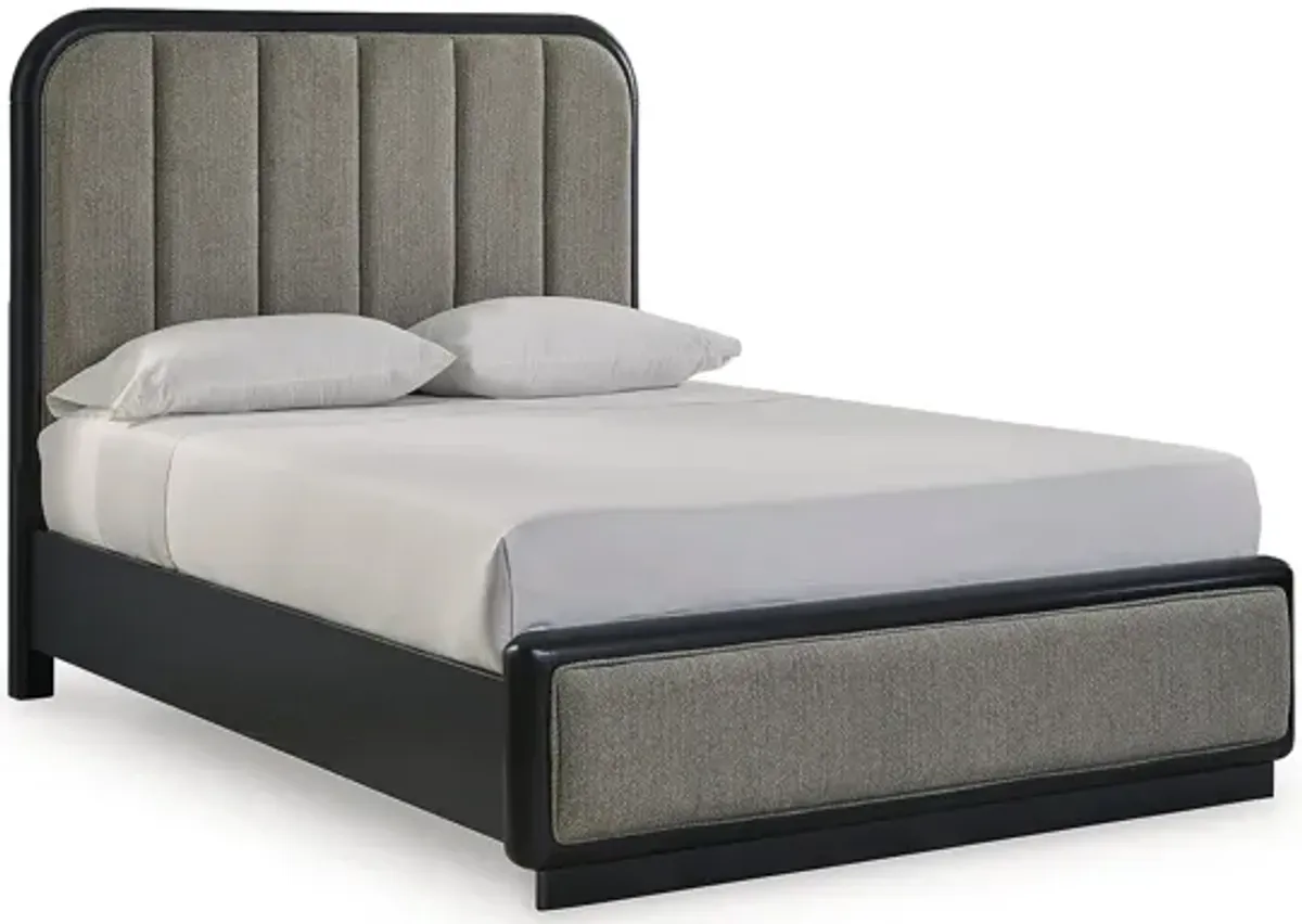 Rowanbeck Queen Upholstered Panel Bed