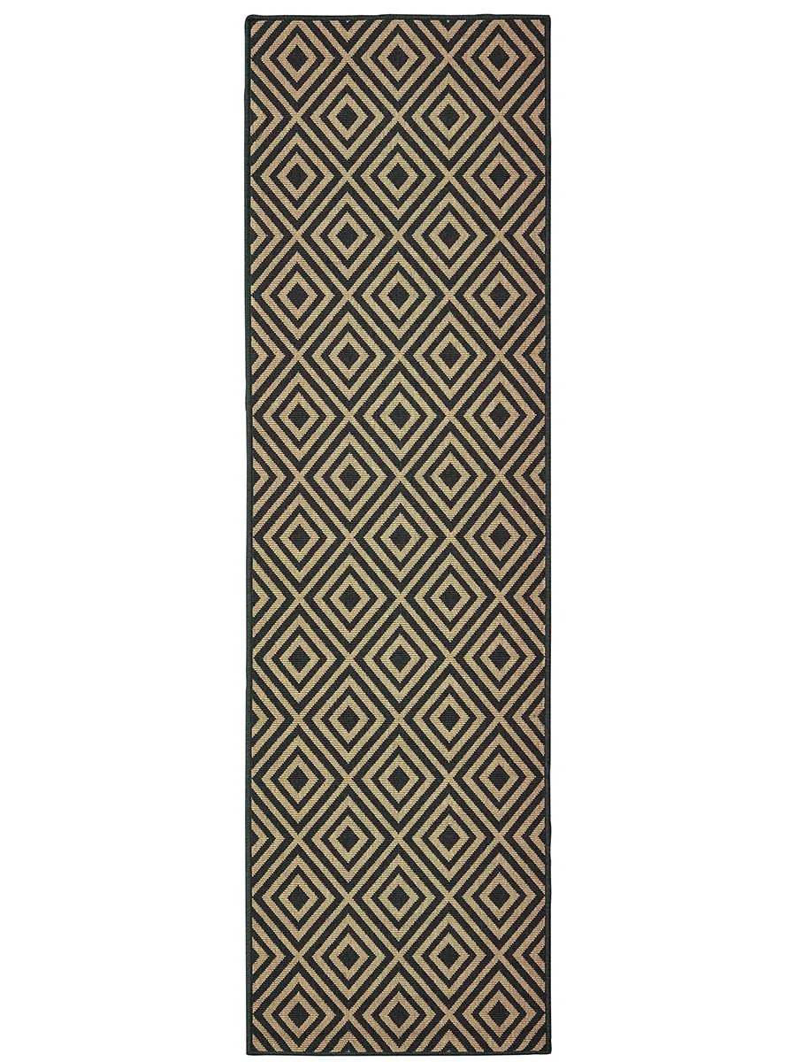 Marina 2'3" x 7'6" Black Rug