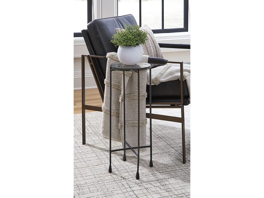 Newgoren Accent Table