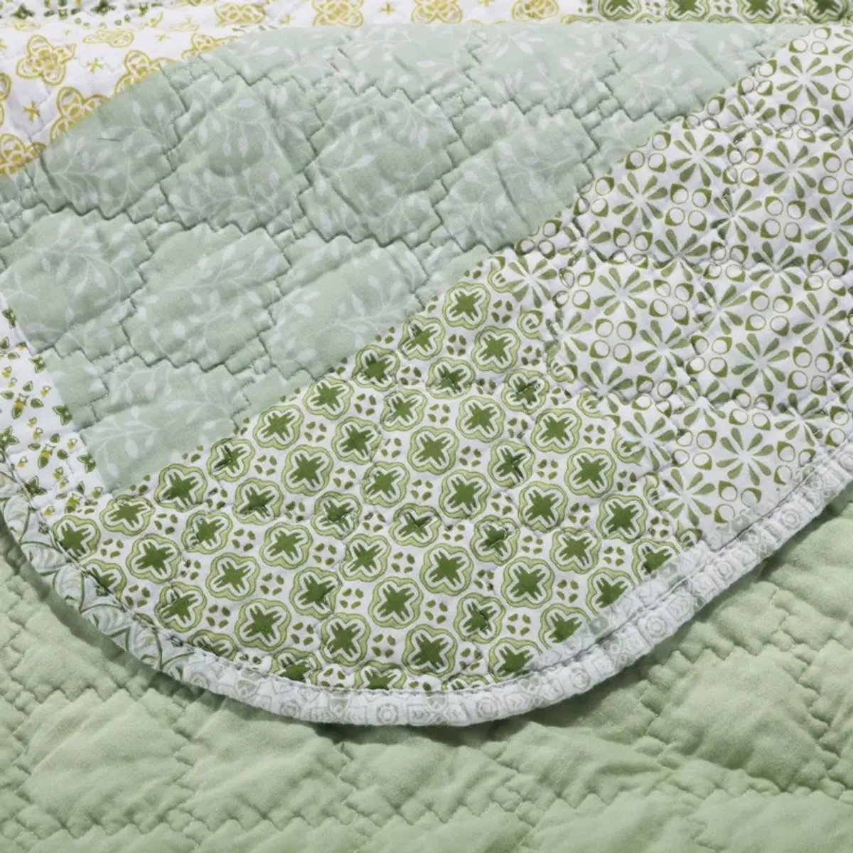 Reversible Fabric Queen Size Quilt Set with Geometric Pattern Motifs,Green - Benzara