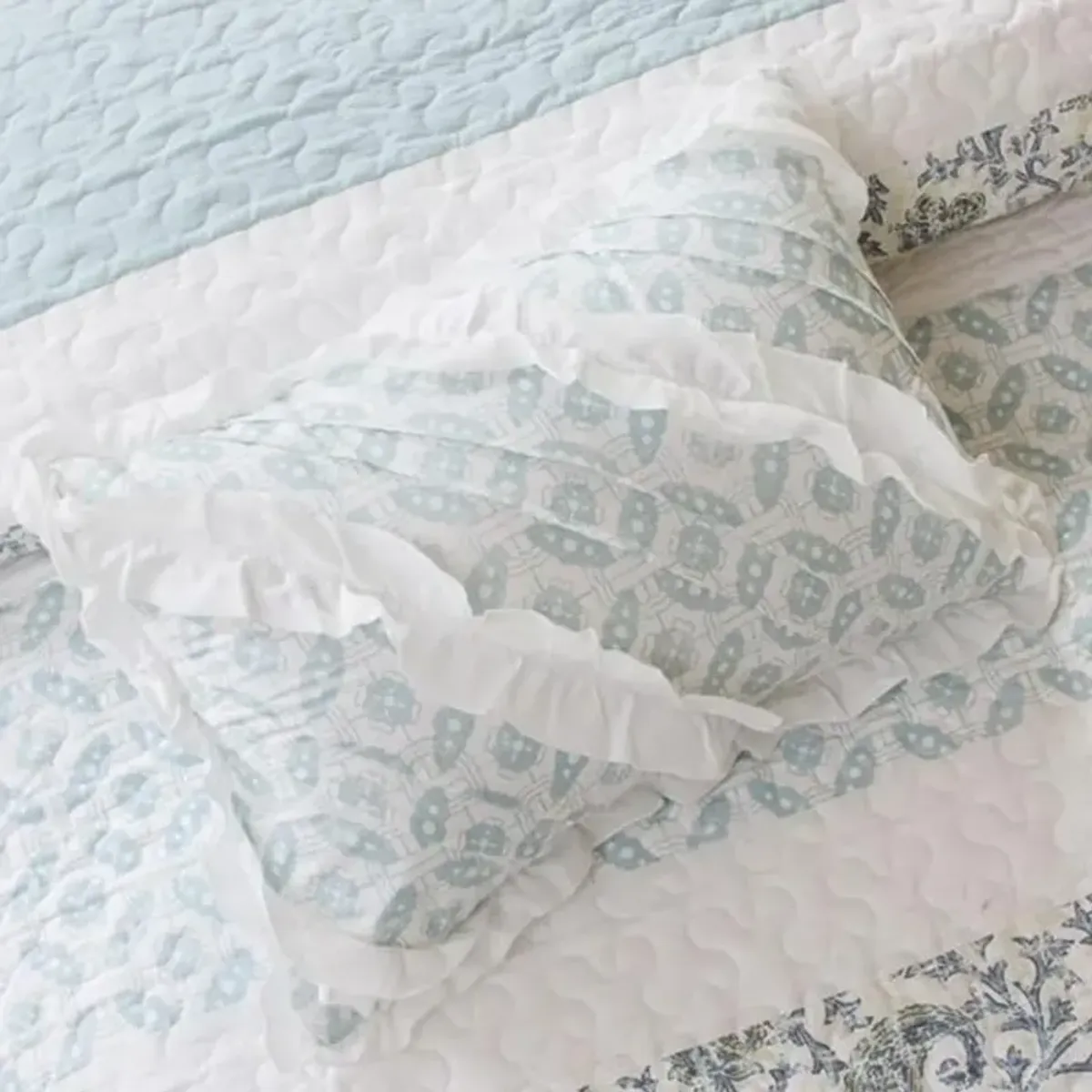 Belen Kox Blue Cottage Chic Coverlet Set, Belen Kox