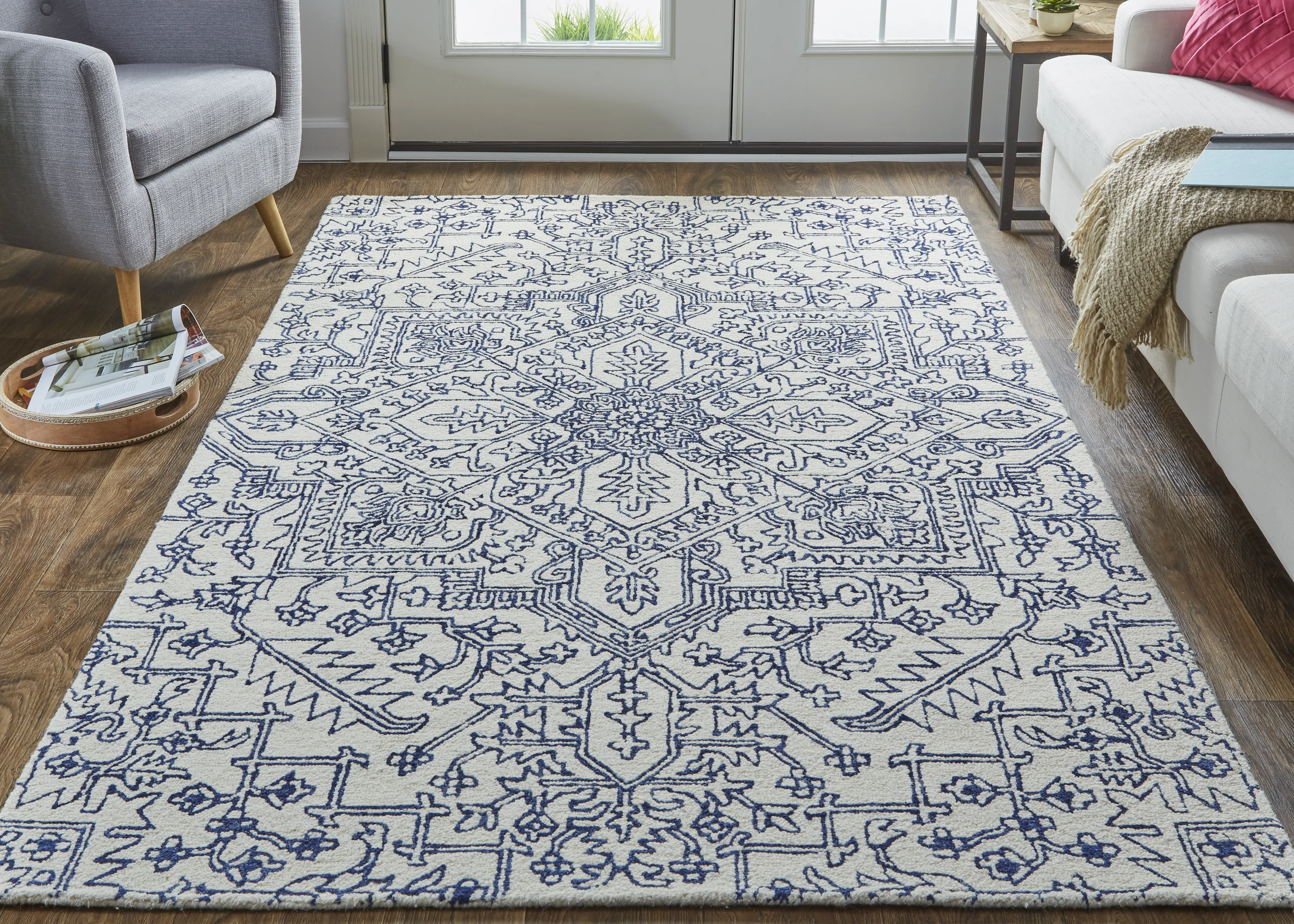 Belfort 8778F Ivory/Blue 2' x 3' Rug