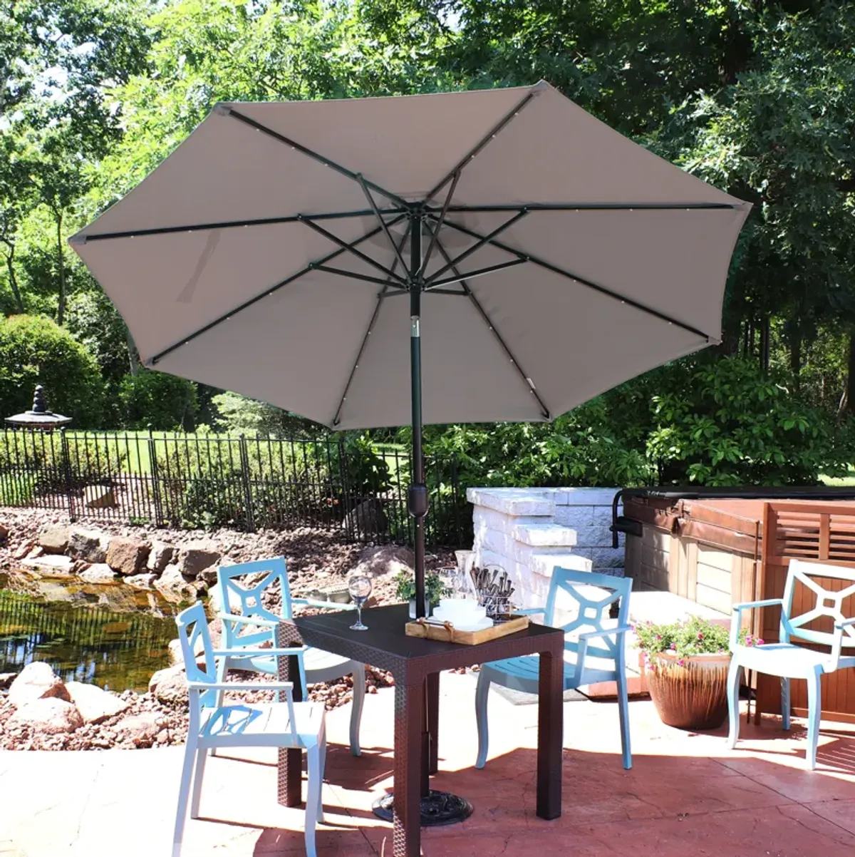 Sunnydaze 9 ft Solar Aluminum Patio Umbrella with Tilt and Crank