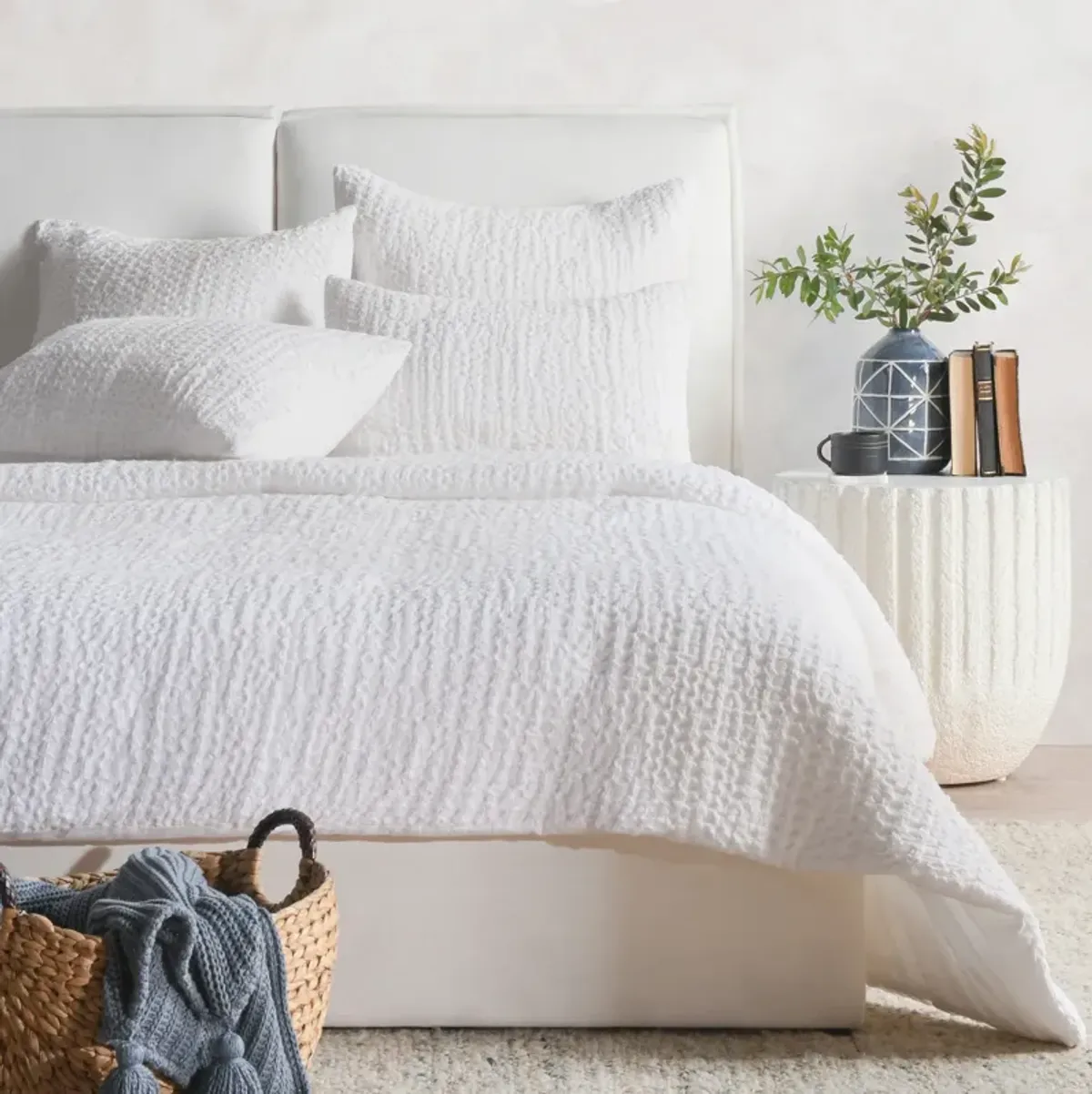 Colmar White 4-Piece King Quilt Set