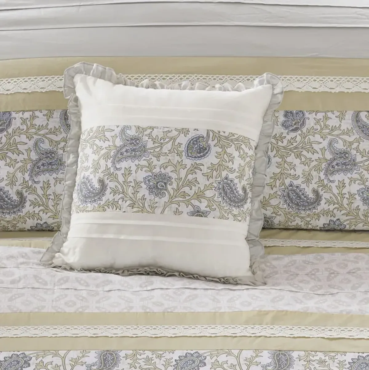 Gracie Mills Singleton 9-Piece Cotton Percale Comforter Set with Paisley Print