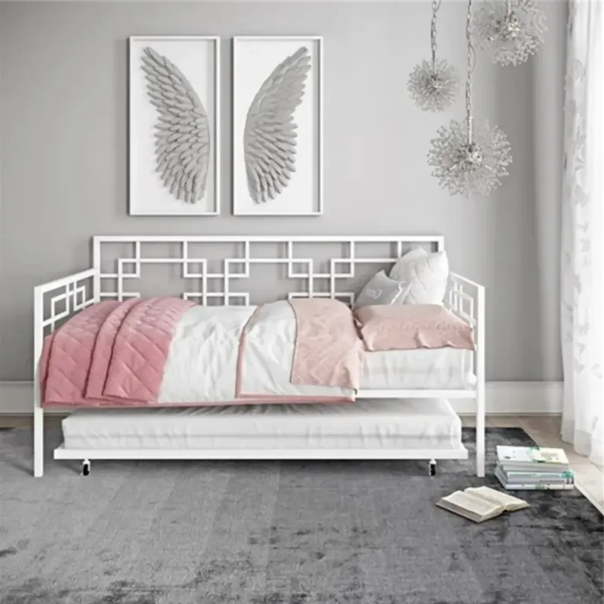 Metal Daybed Frame with Pull-Out Trundle for Extra Sleeping Space