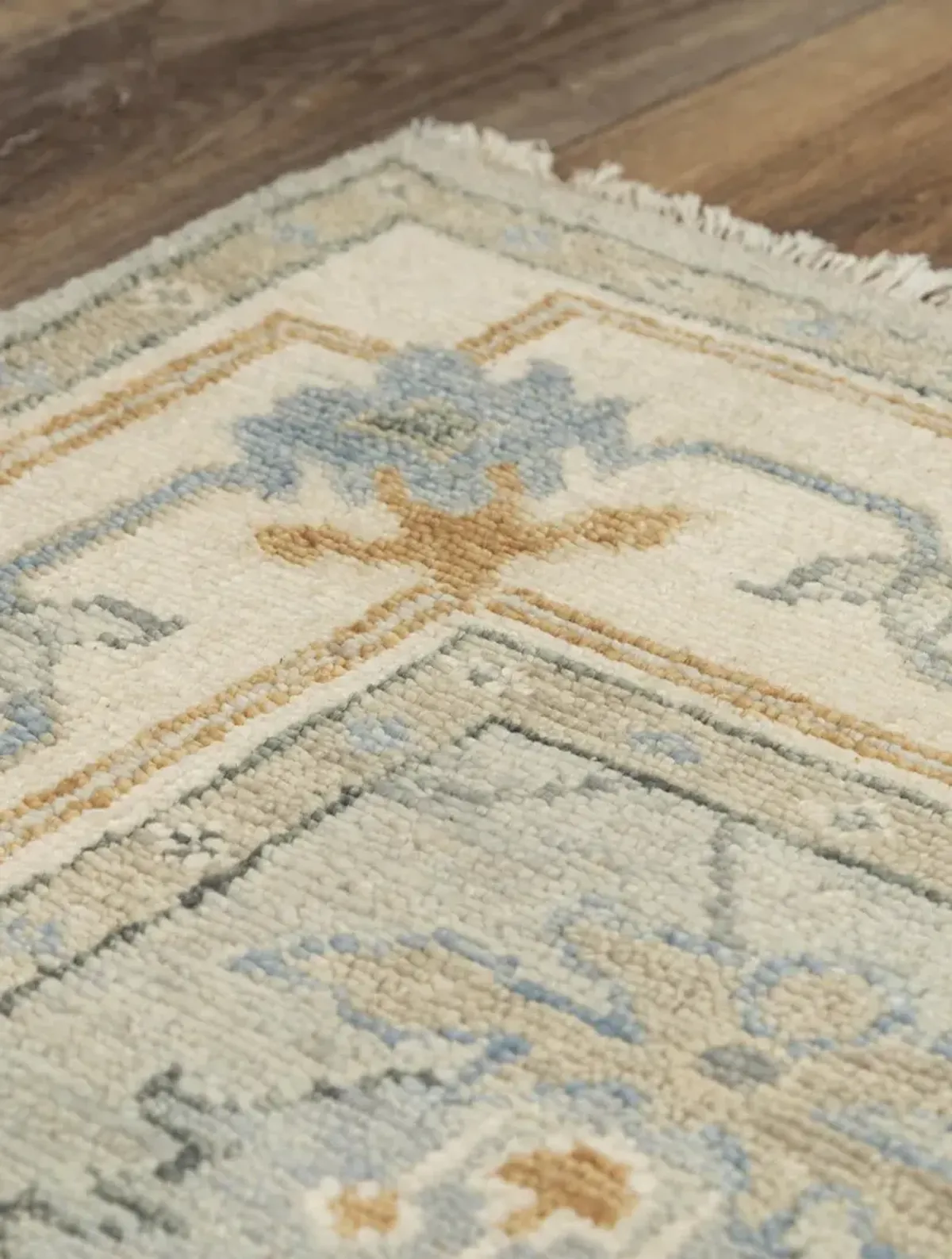 Belmont BMT959 2' x 3' Rug