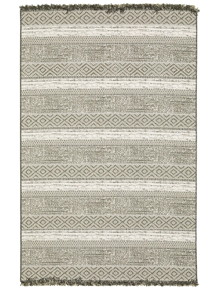 Gillian 6'7" x 9'2" Beige Rug