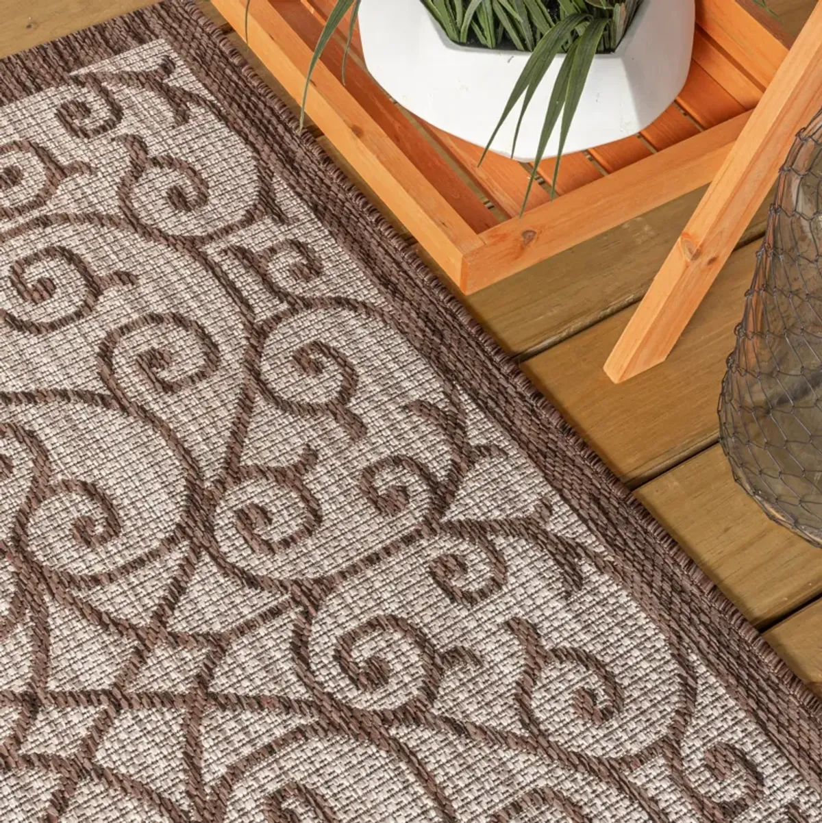 Madrid Vintage Filigree Textured Weave Indoor/Outdoor Area Rug