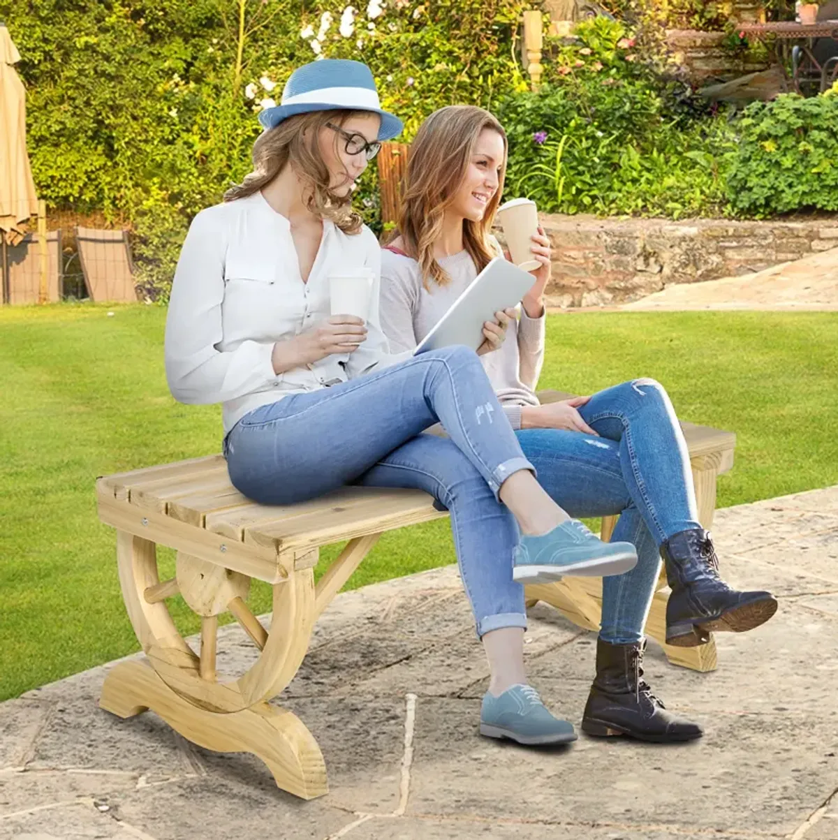 Natural Garden Seat: 2-Person Wagon Wheel Bench for Backyard