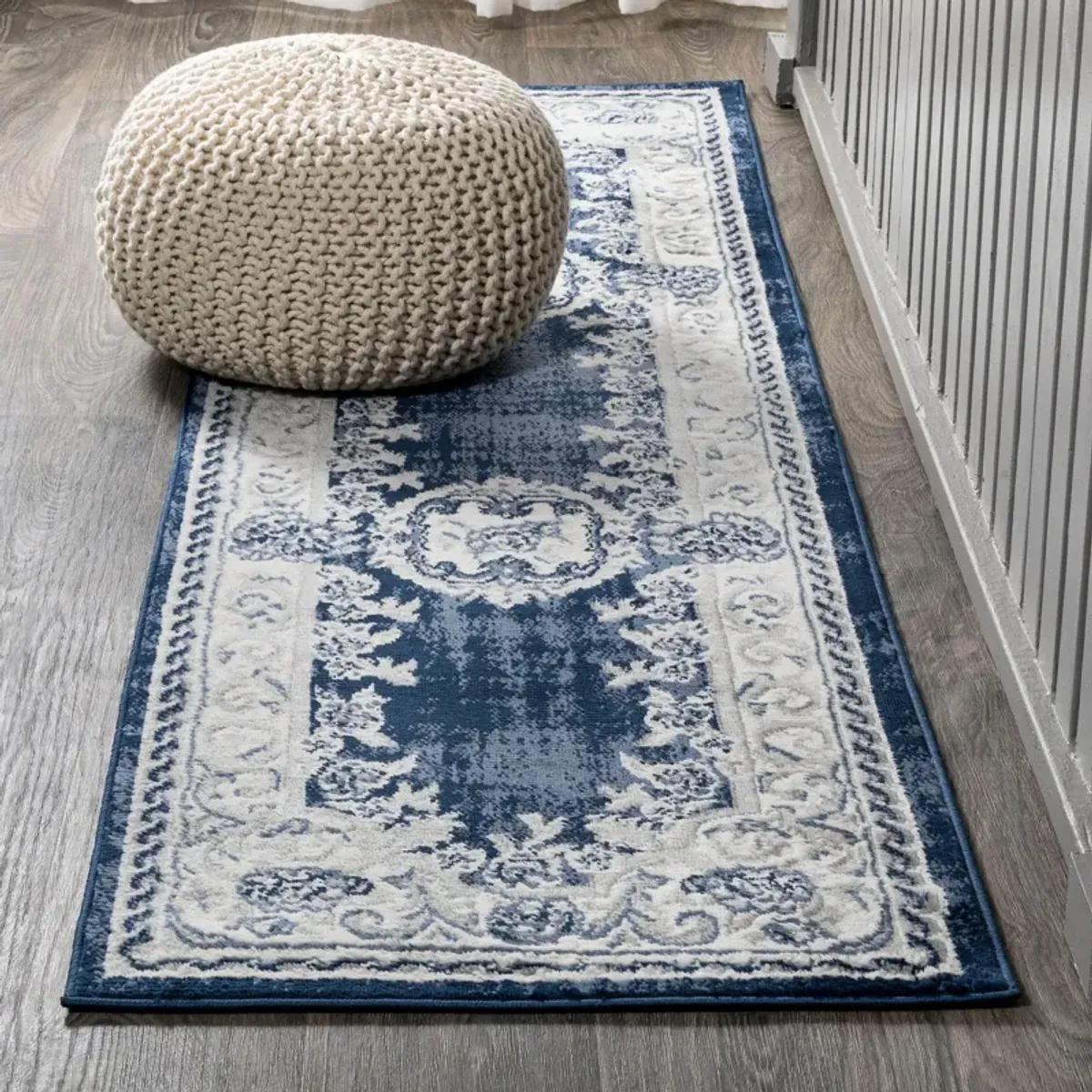 Rosalia Cottage Medallion Area Rug