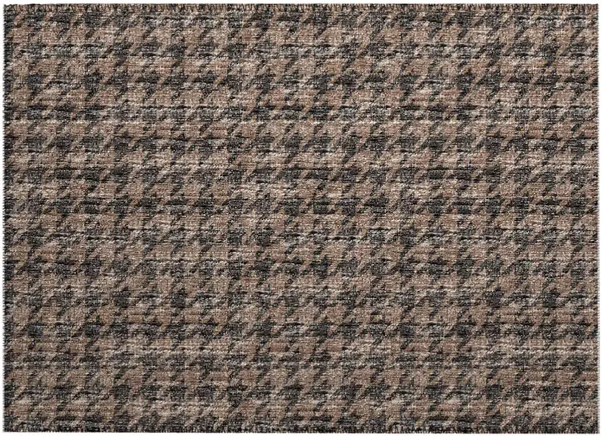 Hinton HN1 Chocolate 20" x 30" Rug